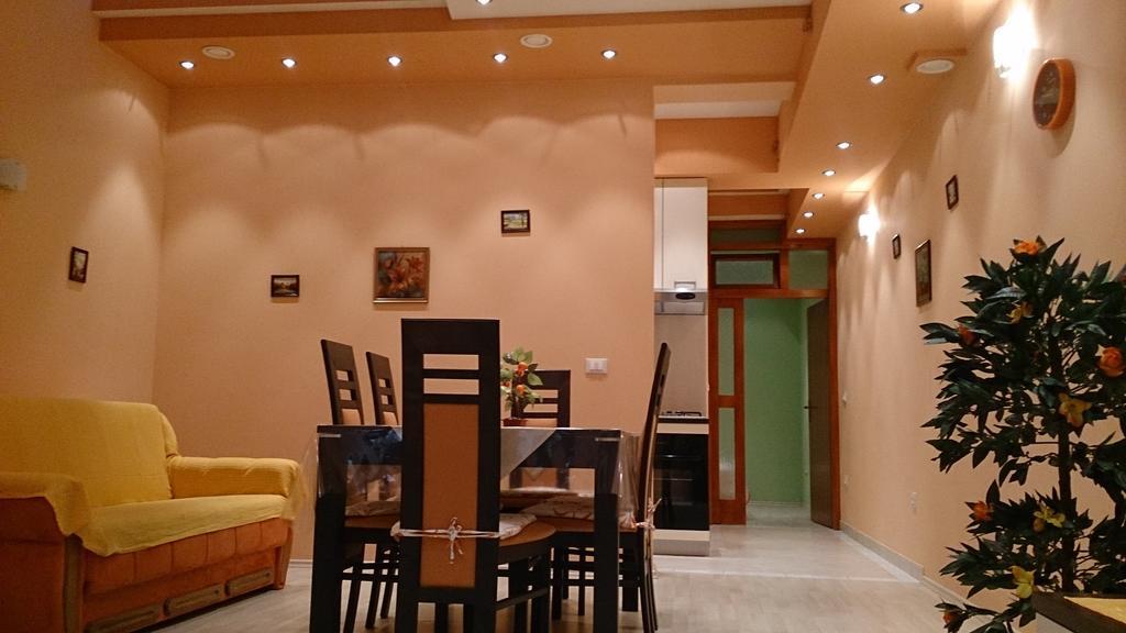 Urban Apartment Makarska Rum bild